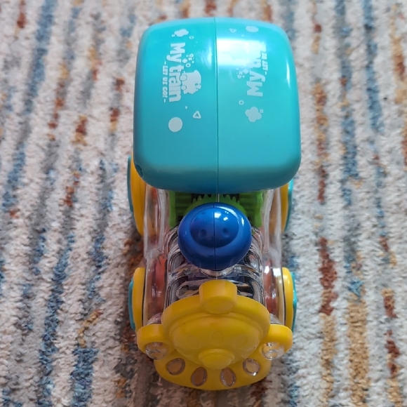 Light Up Train - Picture 1 of 7